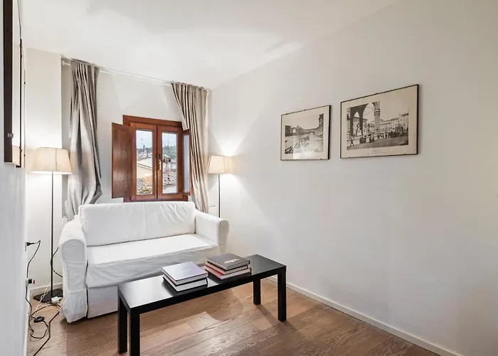 Guesthost - Palazzo Pitti & Boboli Comfortable