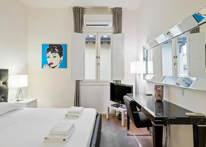 아파트 Guesthost - Palazzo Pitti & Boboli Comfortable